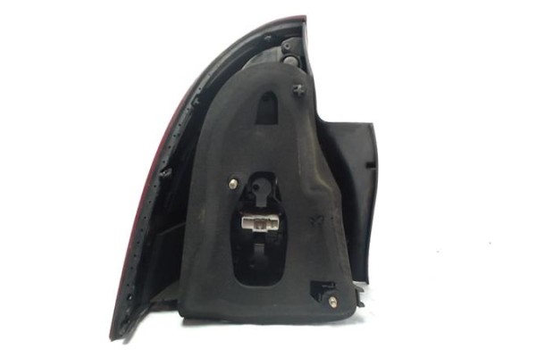 Recambio de piloto trasero derecho para citroen c5 berlina referencia OEM IAM   