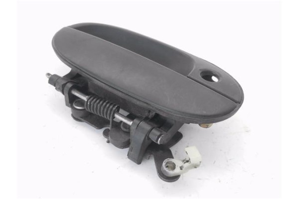 Recambio de maneta exterior delantero derecha para hyundai accent (x3) 1.5 i 12v referencia OEM IAM 8265022000   Recambio de maneta exterior delantero derecha para hyundai accent (x3) 1.5 i 12v referencia OEM IAM 8265022000