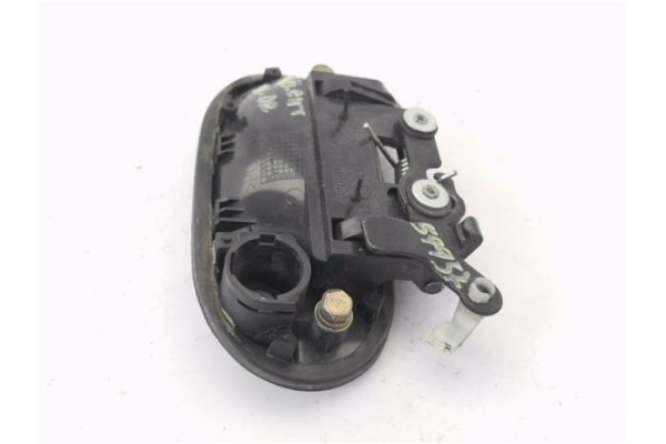 Recambio de maneta exterior delantero derecha para hyundai accent (x3) 1.5 i 12v referencia OEM IAM 8265022000   Recambio de maneta exterior delantero derecha para hyundai accent (x3) 1.5 i 12v referencia OEM IAM 8265022000