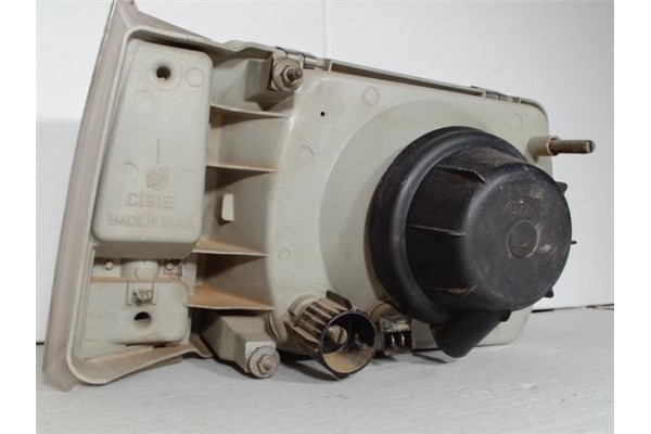 Recambio de faro delantero izquierdo para seat marbella 0.9 ce referencia OEM IAM 007405  