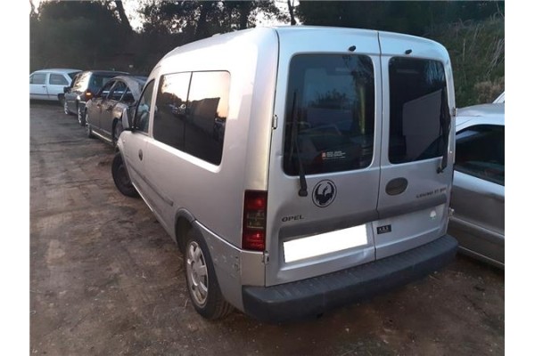 opel combo (corsa c)(2001) del año 