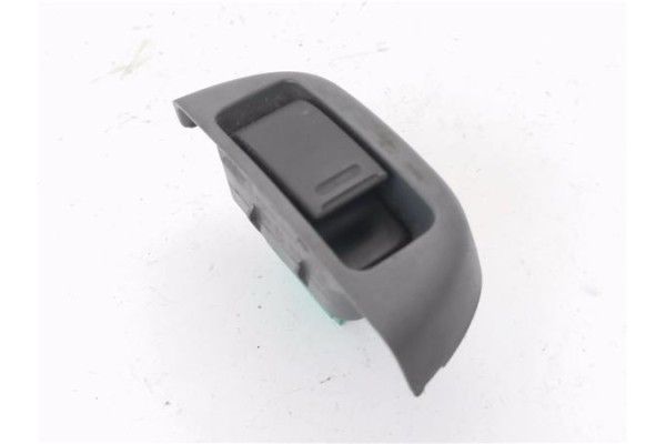 Recambio de mando elevalunas delantero derecho para toyota aygo (kgb/wnb) 1.0 básico referencia OEM IAM 848100H010A  