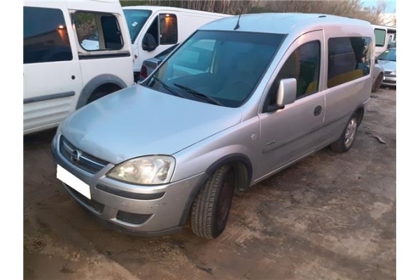 opel combo (corsa c)(2001) del año 