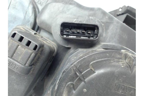 Recambio de faro delantero dcho para renault megane ii berlina 3p referencia OEM IAM 7701064018 89306995 7701054656 , RENAULT | 