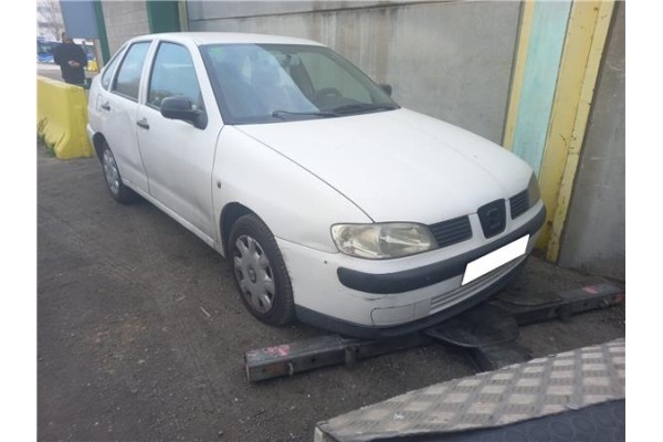 seat cordoba berlina (6k2) del año 2001