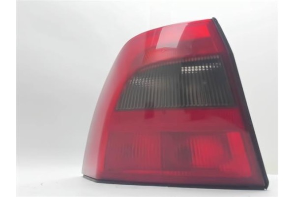 Recambio de piloto trasero izquierdo para opel vectra b berlina (1995) 2.0 dti 16v referencia OEM IAM 62144  