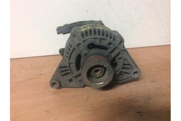 Recambio de alternador para nissan micra (k11) 1.3 i 16v referencia OEM IAM 2310054B62 0123115010 