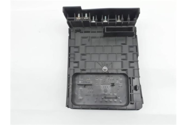 Recambio de caja fusibles/rele para volkswagen golf v berlina (1k1)(2003) 2.0 tdi 16v referencia OEM IAM 1K0937125  