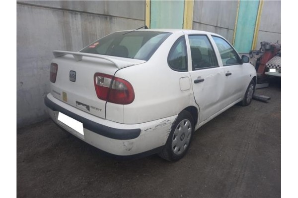 seat cordoba berlina (6k2) del año 2001