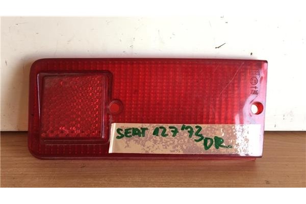 Recambio de piloto trasero derecho para seat 127 (127a) 0.9 referencia OEM IAM 7086  