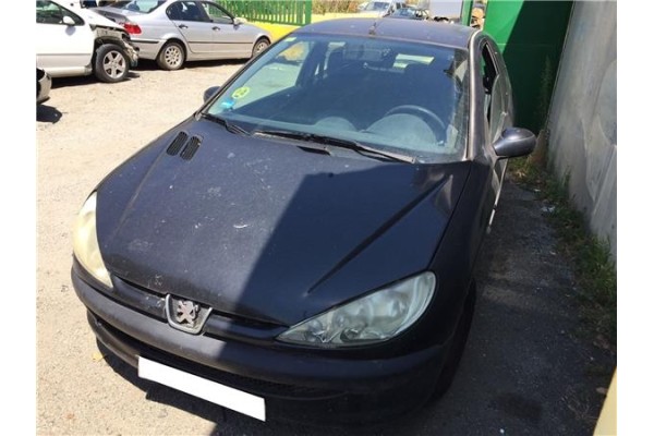 peugeot 206 berlina (1998) del año 