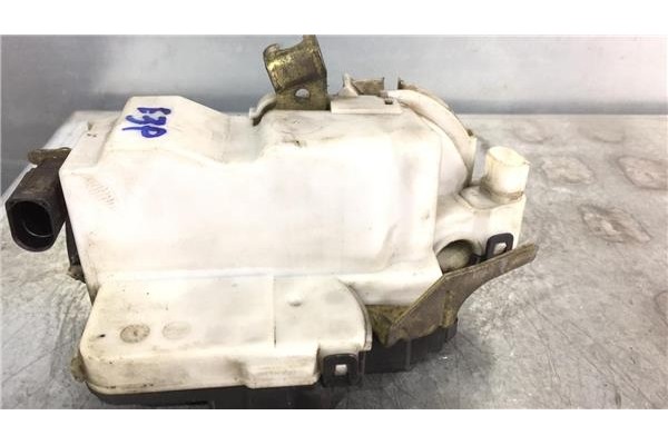 Recambio de cierre electromagnetico delantero izquierdo para seat ibiza (6k1) 1.9 tdi referencia OEM IAM 63K837015D  