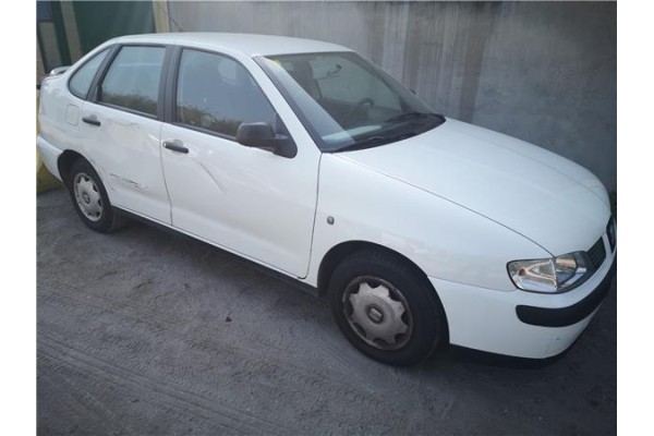 seat cordoba berlina (6k2) del año 1999