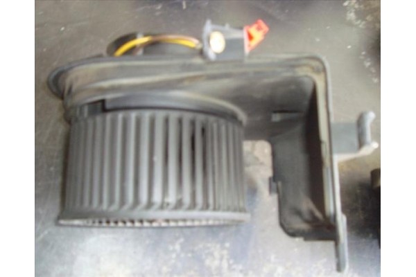 Recambio de motor calefaccion para volkswagen golf iii (1h1) 2.0 gl referencia OEM IAM 1H1820021 833658D 