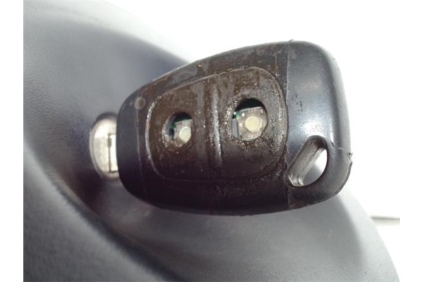 Recambio de tapon combustible para renault kangoo express (fc0/1_) 1.5 dci (fc1e) referencia OEM IAM 7700315330A  