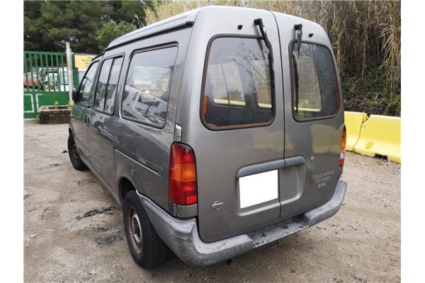 nissan vanette cargo del año 2001