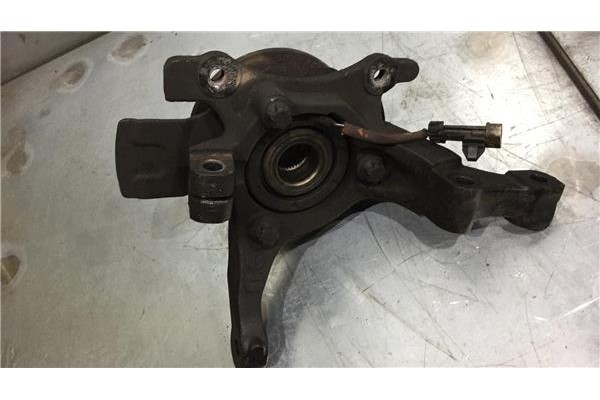 Recambio de mangueta delantero derecha para opel zafira a 2.0 dti 16v referencia OEM IAM 90498809  