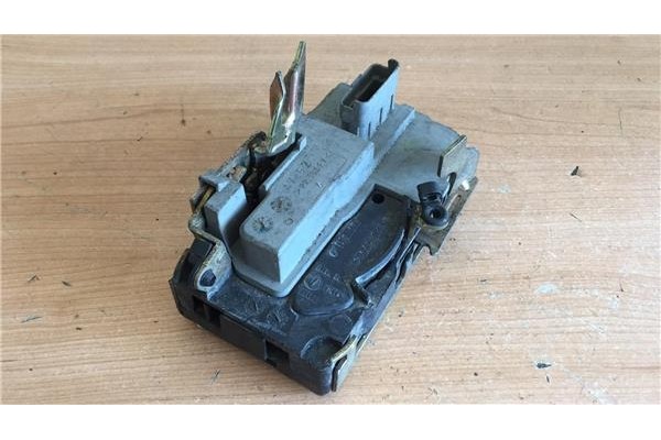 Recambio de cierre electromagnetico delantero izquierdo para citroen xsara coupe 1.8i sx referencia OEM IAM   