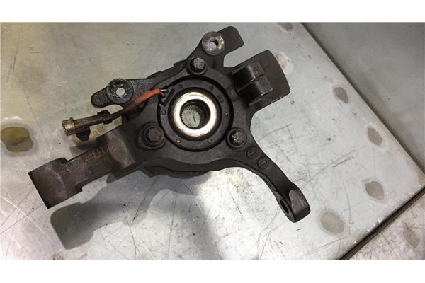 Recambio de mangueta delantero izquierda para opel zafira a 2.0 dti 16v referencia OEM IAM 90499808  