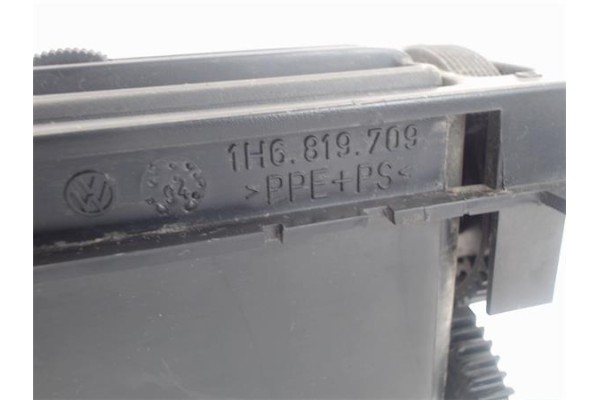 Recambio de rejilla entrada de aire para volkswagen golf iii (1h1) 2.0 referencia OEM IAM 1H681970701C  