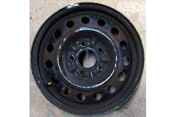Recambio de llanta para hyundai trajet (fo) 2.0 referencia OEM IAM   