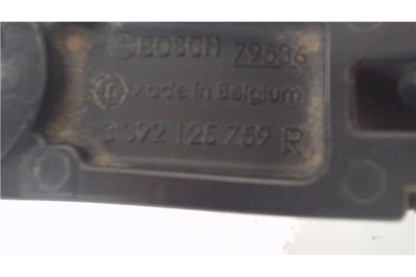 Recambio de brazo limpiaparabrisas delantero izquierdo para peugeot 3008 1.6 hdi referencia OEM IAM 6429HT  