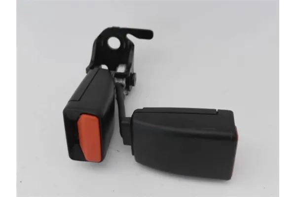 Recambio de anclaje cinturon trasero derecho para peugeot 2008 1.2 access referencia OEM IAM 96781661XT  