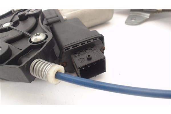 Recambio de mecanismo elevalunas delantero derecho para opel corsa d 1.3 cdti referencia OEM IAM 13298154 39161985 