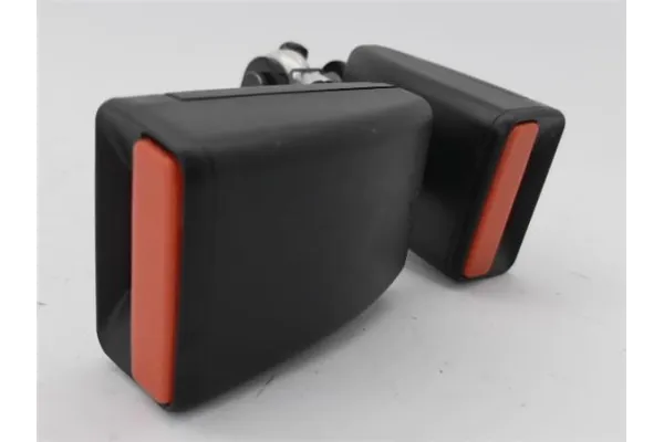 Recambio de anclaje cinturon trasero derecho para peugeot 2008 1.2 access referencia OEM IAM 96781661XT  