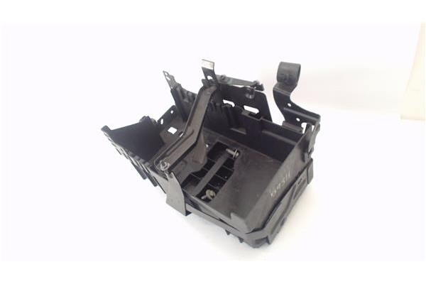 Recambio de soporte bateria para opel astra j 1.6 referencia OEM IAM 13354419  
