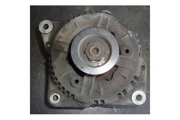Recambio de alternador para volvo v70 familiar 2.5 referencia OEM IAM 9162683 0123505014 