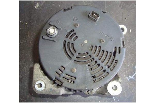 Recambio de alternador para volvo v70 familiar 2.5 referencia OEM IAM 9162683 0123505014 