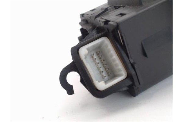 Recambio de mando de luces para renault scenic ii (jm) referencia OEM IAM 8200206738 61890007 