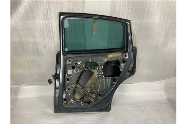 Recambio de puerta trasero derecha para seat leon (1p1) referencia OEM IAM 1P0833056   Recambio de puerta trasero derecha para seat leon (1p1) referencia OEM IAM 1P0833056