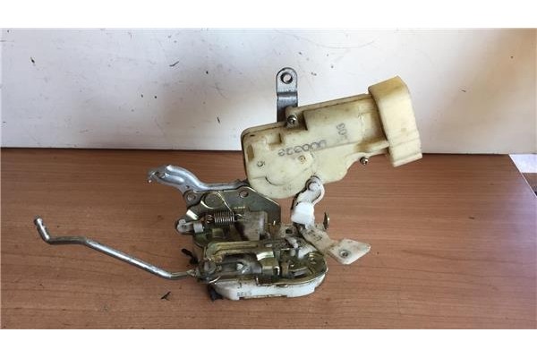 Recambio de cierre electromagnetico delantero derecho para toyota yaris (ncp1/nlp1/scp1)(1999) 1.0 linea luna [1,0 ltr. - 48 kw 