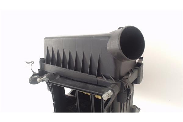 Recambio de carcasa filtro aire para kia rio (jb) 1.4 16v referencia OEM IAM 281121G000 281101G000001131 