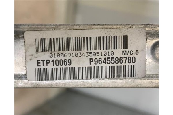 Recambio de radiador para peugeot 307 (3a/c) 1.6 hdi referencia OEM IAM 1330W2 1691073980 
