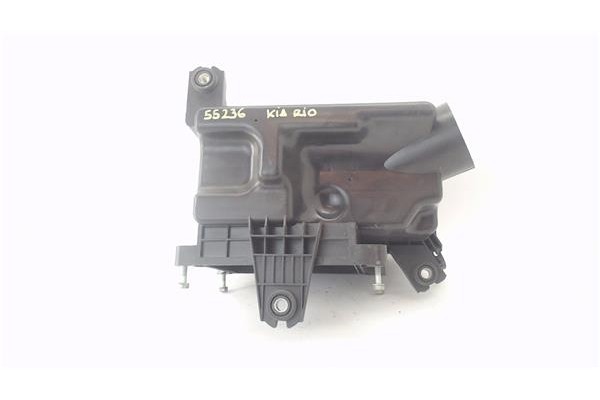 Recambio de carcasa filtro aire para kia rio (jb) 1.4 16v referencia OEM IAM 281121G000 281101G000001131 