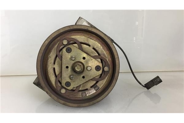 Recambio de compresor aire acond. para nissan primera berl./familiar (p10/w10)(1989) 2.0 16v referencia OEM IAM 9260062J01 NVR14