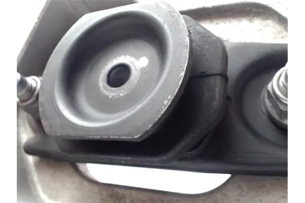 Recambio de soporte motor para renault grand scenic iv 1.2 tce referencia OEM IAM 112202558R 112221641R 