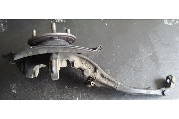 Recambio de mangueta delantero izquierda para rover rover 400 (rt) 420 d referencia OEM IAM RBK100490  