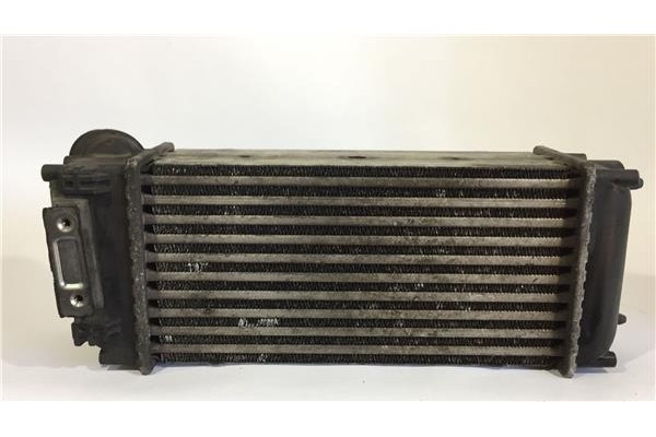 Recambio de intercooler para peugeot 307 (3a/c) 1.6 hdi referencia OEM IAM 0384H5 E256078 