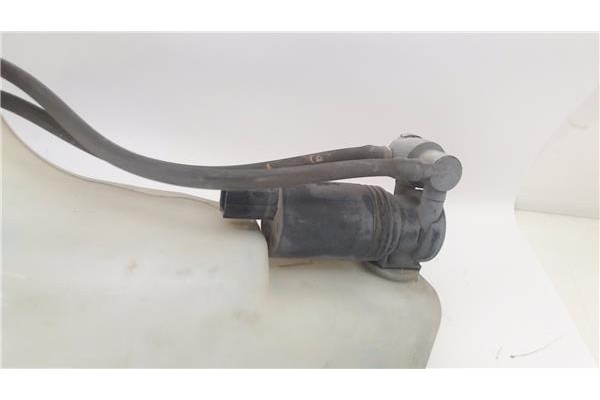 Recambio de deposito limpiaparabrisas para ford fiesta vi 1.25 referencia OEM IAM 1764300  