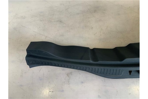Recambio de guarnecido porton trasero para renault grand scenic iv 1.2 tce referencia OEM IAM 849206563R  