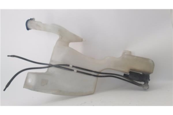 Recambio de deposito limpiaparabrisas para ford fiesta vi 1.25 referencia OEM IAM 1764300  