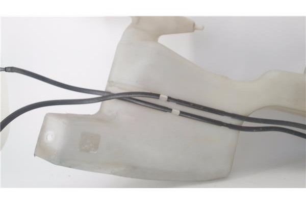 Recambio de deposito limpiaparabrisas para ford fiesta vi 1.25 referencia OEM IAM 1764300  