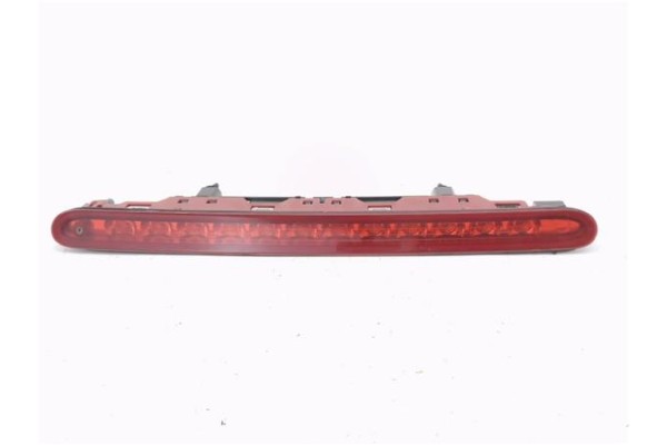 Recambio de luz central de freno para peugeot 3008 1.6 hdi referencia OEM IAM 9683461480  
