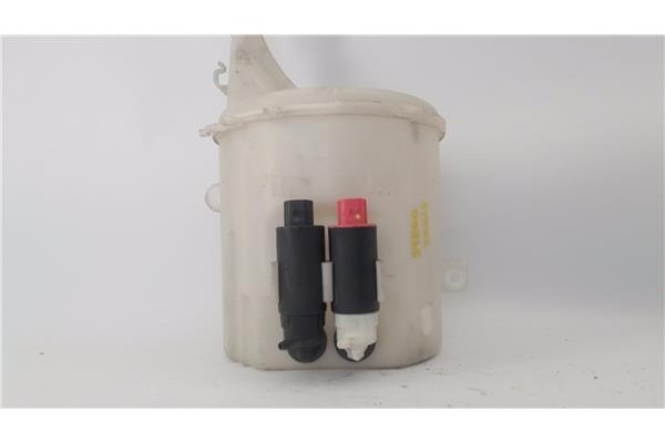 Recambio de deposito limpiaparabrisas para toyota yaris (ncp1/nlp1/scp1) 1.4 d-4d referencia OEM IAM 853150D010  