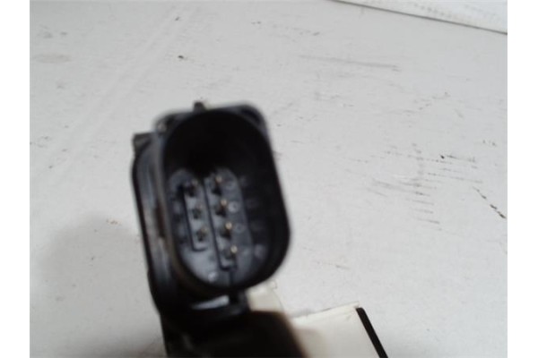 Recambio de cierre electromagnetico delantero izquierdo para seat ibiza berlina (6j5) 1.9 tdi referencia OEM IAM 5N1837015A  5N1