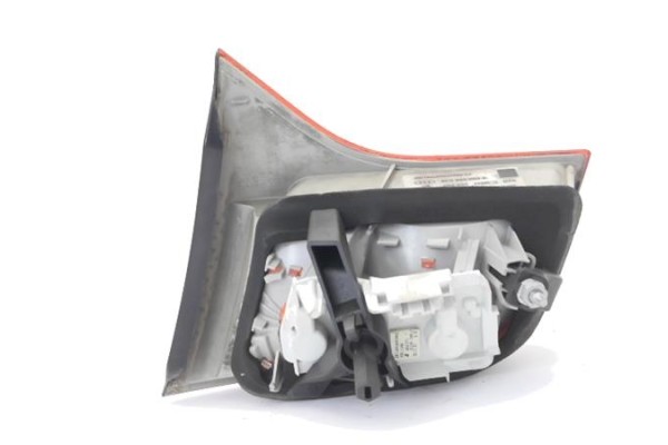 Recambio de piloto interior izquierdo para audi a4 avant (8e) 2.0 tdi 16v referencia OEM IAM 8E9945093A  
